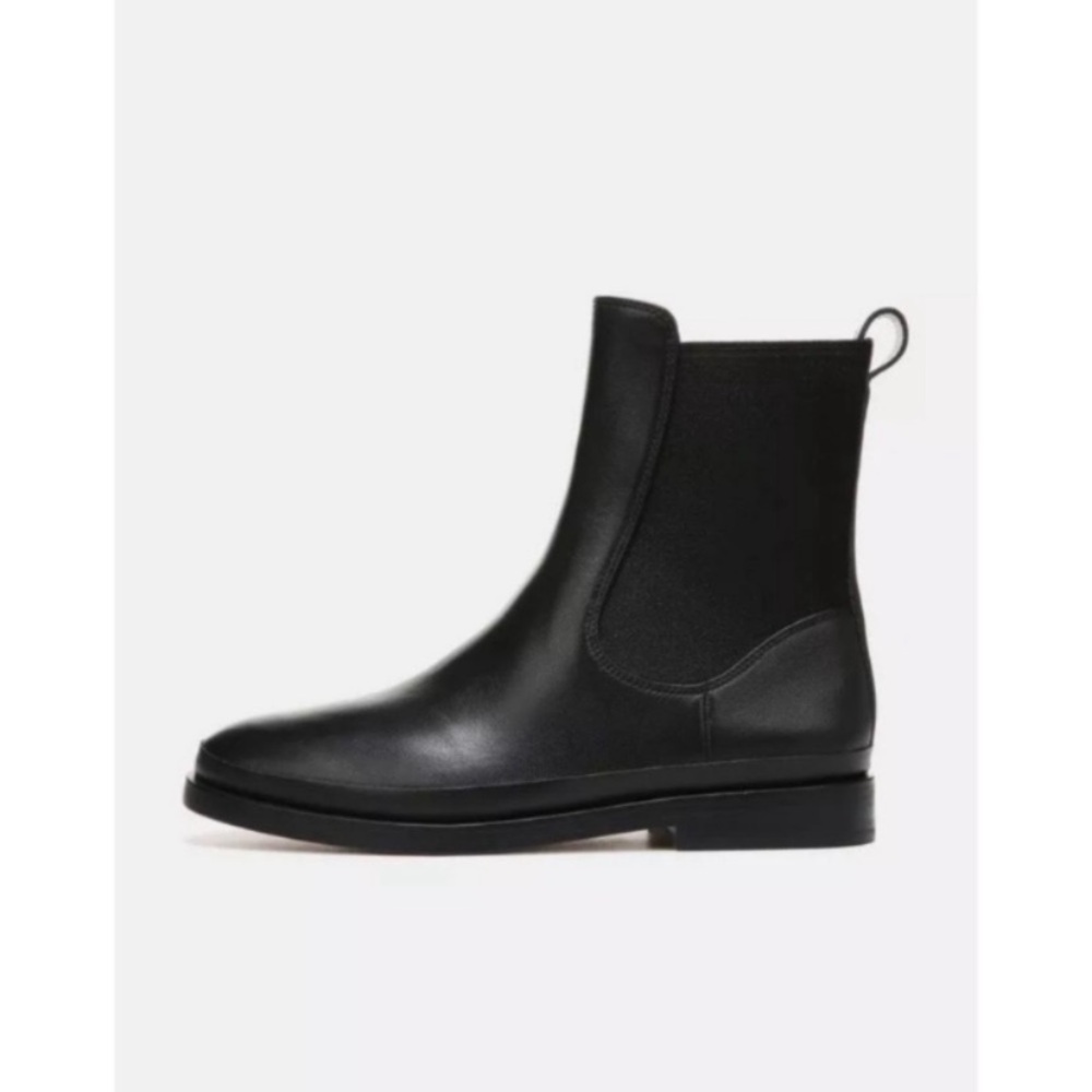 VINCE Black Ryker Leather Ankle Chelsea
Boots with Elastic Panels